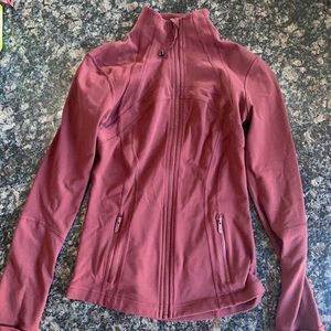 lululemon define jacket burgundy size 4